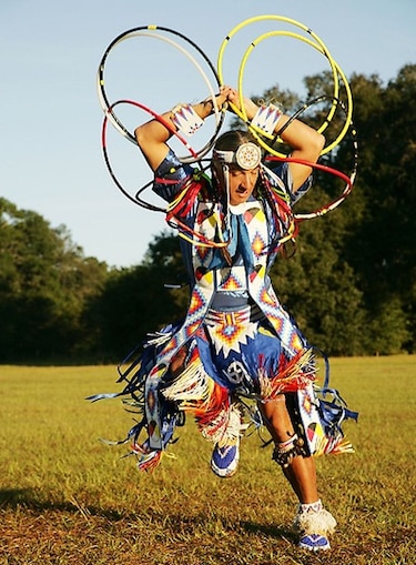 Kevin Locke: un mensaje de cultura y unidad del pueblo lakota