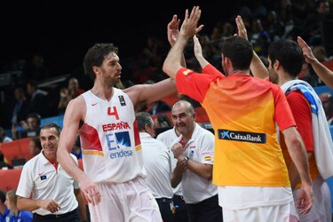 España debe sobrevivir ante Grecia para llegar a las semifinales