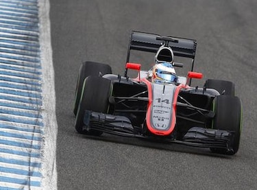 Primer problema de Alonso en la temporada