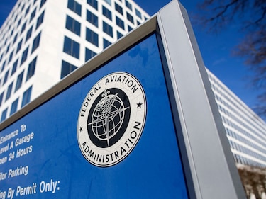 Medidas de la FAA para limitar riesgos 5G afectarían aterrizajes
