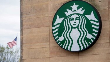 Starbucks abre primera cafetería en Italia