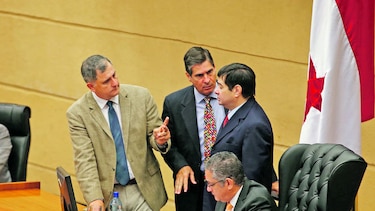 Por más de un mes pugna política paraliza Asamblea