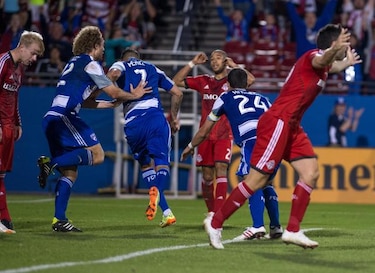 Con gol de Blas Pérez, Dallas manda en el Oeste de la MLS