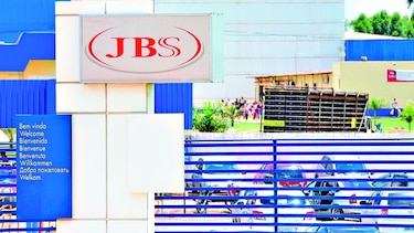 JBS saldrá de activos para reducir deuda