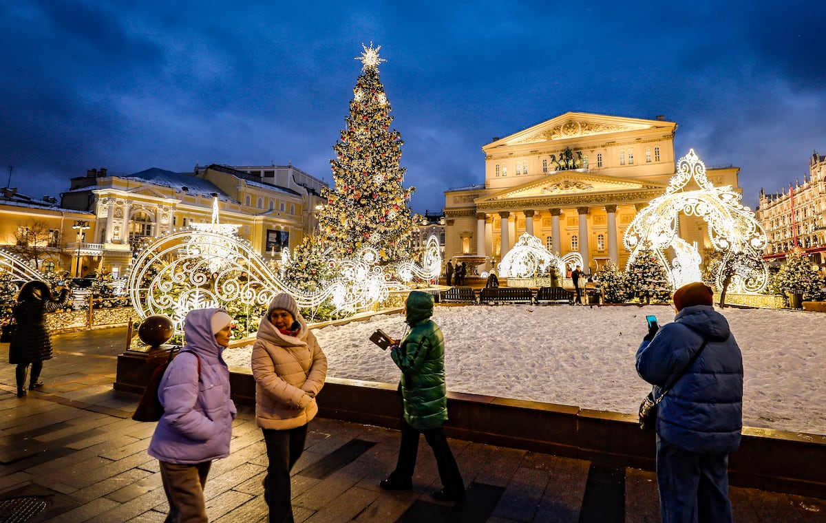 Así se ilumina el mundo para recibir la Navidad