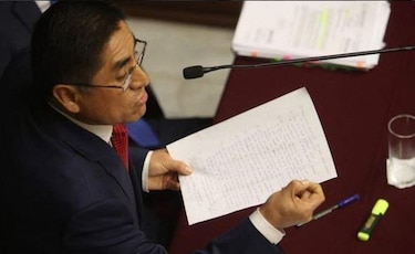 Congreso peruano destituye a juez de la Corte Suprema por corrupción