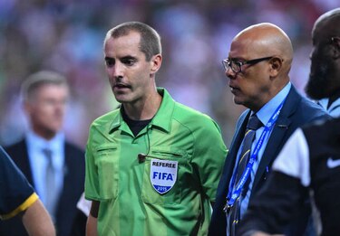 Geiger y López salen bien librados tras polémicas decisiones en Copa Oro