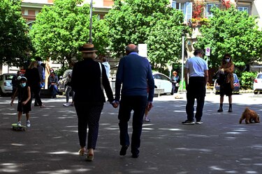 Nueva Zelanda detecta primeros casos de Covid-19 en 25 días