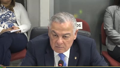El contralor Flores suspende la compra de vehículos: ‘Simplemente no hay carro nuevo’