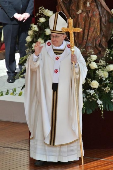 Papa recibirá en Vaticano a Nobel de la Paz Pérez Esquivel
