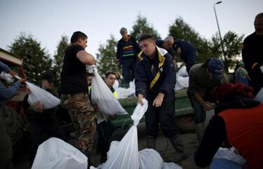 Inundaciones en los Balcanes causaron ya cerca de 40 muertos