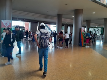 Usuarios del transporte público se quejan de las máquinas de recarga de la Terminal de Albrook