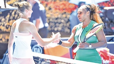 Karolina Pliskova no se rinde y elimina a Serena Williams en cuartos de final