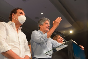 Guillermo Lasso gana presidencia de Ecuador con ventaja de 4.72% al concluir escrutinio