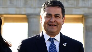 Implican al presidente de Honduras en supuesta conspiración para usar dinero del narco en campaña
