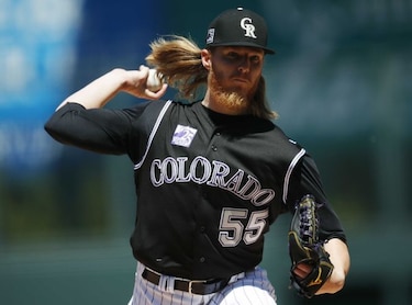Gray reparte 11 ponches; Rockies vencen a Padres