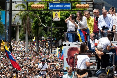 Nicolás Maduro ordena encerrar en dos cárceles a los detenidos en protestas