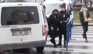 Policía de Turquía detiene a periodista de televisión por insultar al presidente