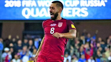 EU llama a Dempsey, Altidore y Bradley