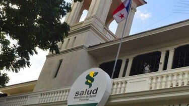 Minsa: ‘todo manipulador de alimentos deberá portar sus carnés de salud’