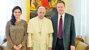Designan a nuevos voceros en el Vaticano
