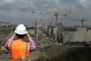 Ampliación Canal de Panamá alcanza hito de vaciado de concreto en el Pacífico