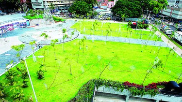 Suspenden construcción de comercios en parque