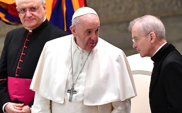 El papa Francisco anula sus audiencias generales en presencia de fieles