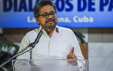 Las FARC anuncian cese el fuego unilateral de un mes