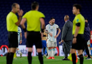 Argentina trastabilla con Paraguay; Ecuador gana a Bolivia duelo de la altura