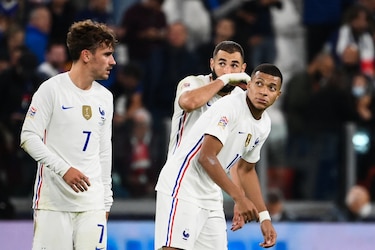 Mbappé recupera la sonrisa y el gol con los ‘Bleus’
