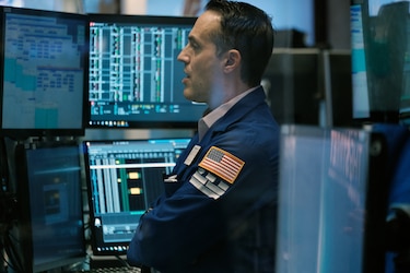 Fed sube tasa de interés por primera vez desde 2018 y aumenta pronóstico de inflación