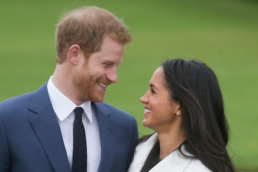 En medio de disputa con la familia real, Enrique y Meghan hablan con Oprah Winfrey