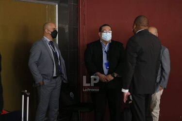 Caso pinchazos: Termina la lectura del último cuadernillo; el lunes comienza la presentación de testigos