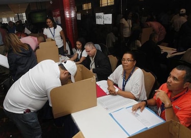 PRD selecciona a sus 20 candidatos a diputados por el Parlacen