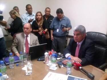 Aguilera revisa programas del Ministerio de Seguridad en reunión de transición