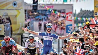 Colombiano Gaviria se viste de amarillo