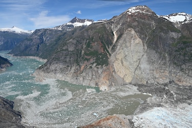 Tsunamis por el retroceso de glaciares: el fenómeno del que hay que protegerse