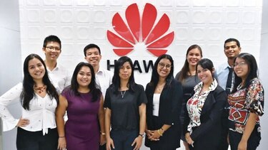 Diez estudiantes panameños viajarán a china para recibir entrenamiento tecnológico en Huawei