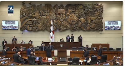 Tribunal Electoral entrega a la Asamblea los proyectos que reforman el Código Electoral y los circuitos para diputados
