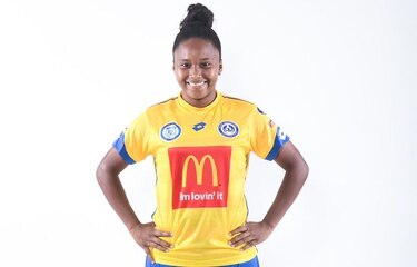Erika Hernández está a un gol de llegar a los 100 en el fútbol femenino