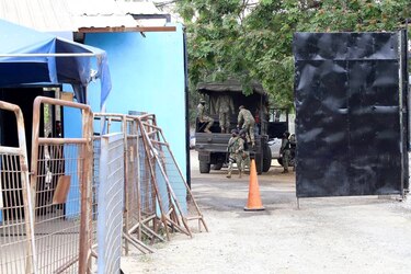 Ecuador prolonga el control militar de los accesos a las cárceles