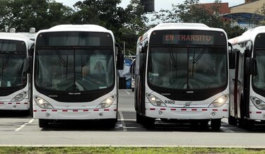 First Transit sale de la administración de Mi Bus