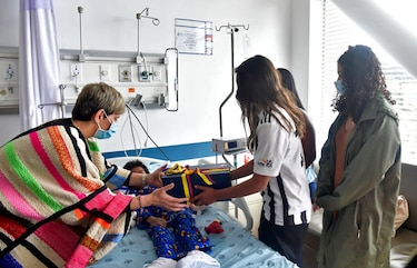 Los cuatro niños colombianos rescatados en la selva ya reciben tratamiento en Bogotá