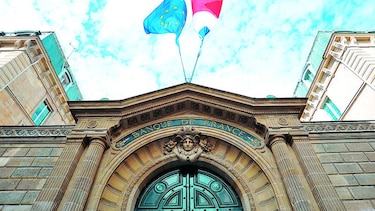 Prevén bajo crecimiento para Francia