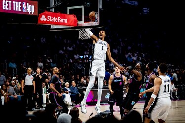 Spurs y Thunder imponen su ritmo en la carrera por el liderato