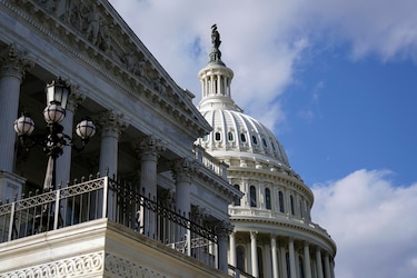 El Congreso de Estados Unidos prueba el acuerdo que pone fin a 43 días de cierre de Gobierno