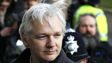 Correa espera que interrogatorio de Suecia a Assange sea 'en los próximos días'