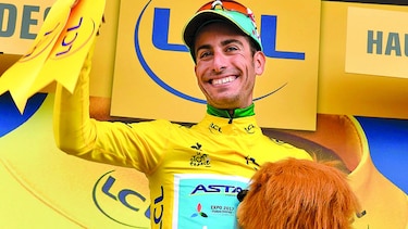 Aru toma el liderato del Tour de Francia