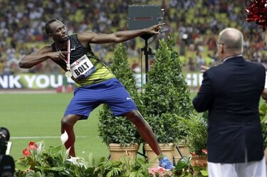 Usain Bolt vence en los 100 metros en prueba de Mónaco
